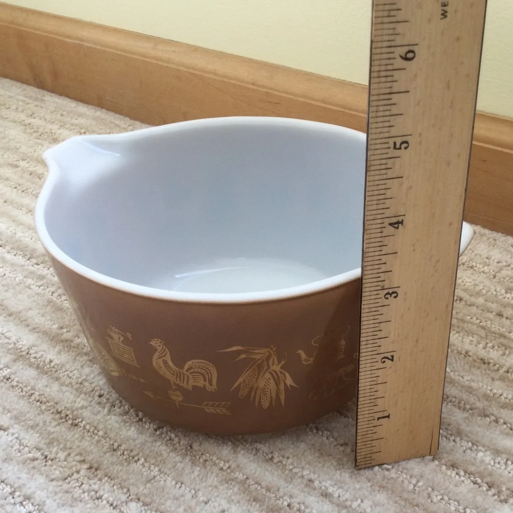 Cinderella Mixing Bowl Early American by PYREX # 473 7 1 Quart Vintage